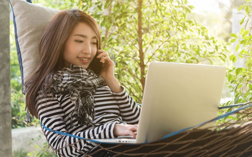 Travailler à distance tout en explorant le monde : le guide pratique